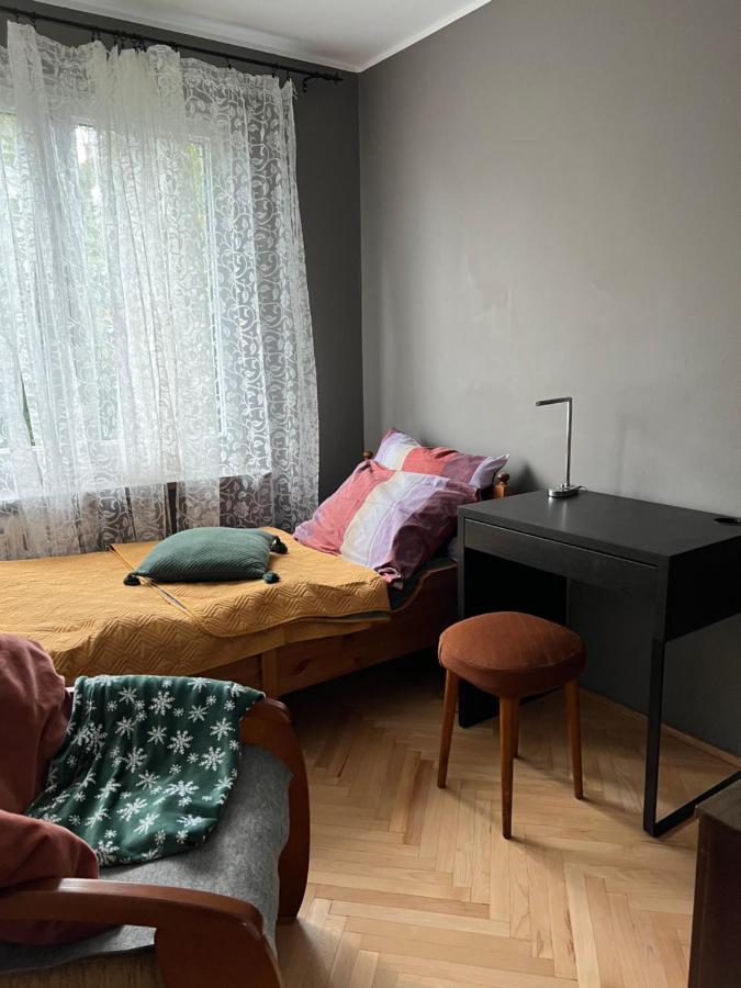 U Cioci Lutki Urocze Mieszkanie Z Balkonem Kraków Exteriör bild