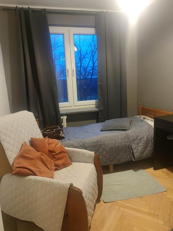 U Cioci Lutki Urocze Mieszkanie Z Balkonem Kraków Exteriör bild