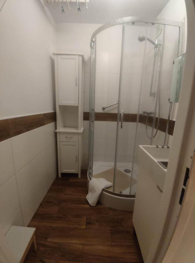 U Cioci Lutki Urocze Mieszkanie Z Balkonem Kraków Exteriör bild